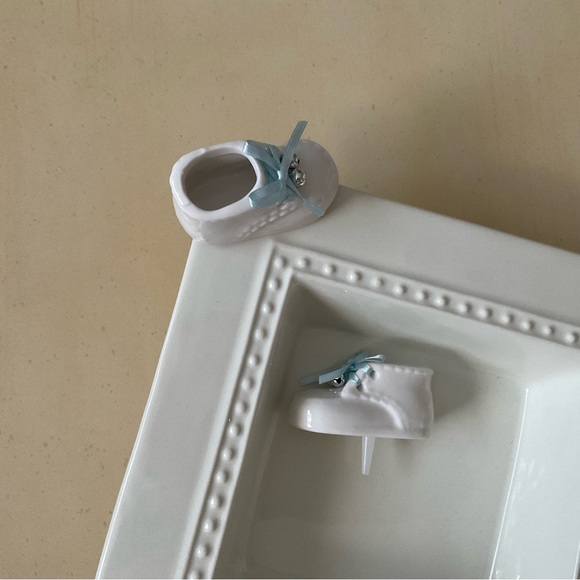 Baby Bootie Platter Decoration - Blue Ribbon - Picture 5 of 5